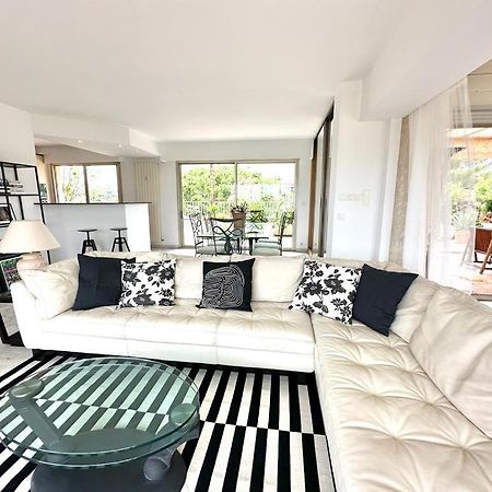 Panoramic Sea View Penthouse With Jacuzzi And 450 Sqm Terrace Apartment Antibes Bagian luar foto