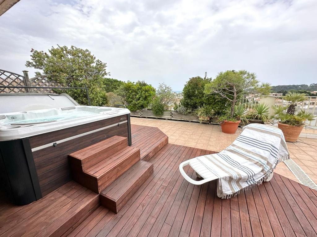 Panoramic Sea View Penthouse With Jacuzzi And 450 Sqm Terrace Apartment Antibes Bagian luar foto