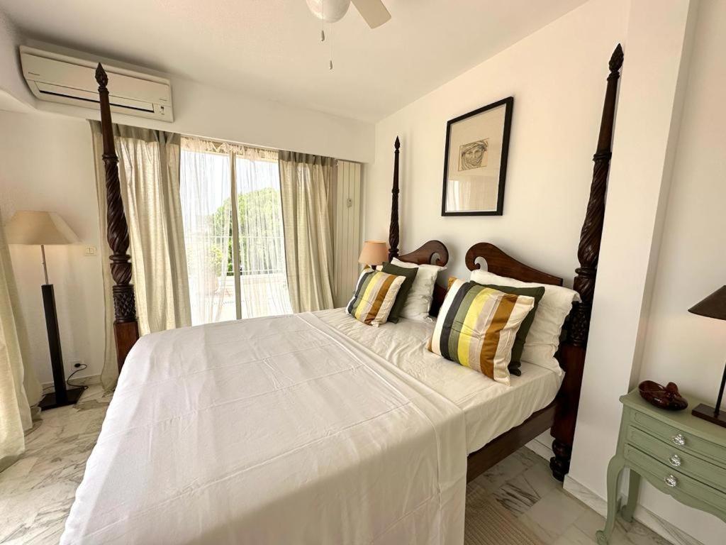 Panoramic Sea View Penthouse With Jacuzzi And 450 Sqm Terrace Apartment Antibes Bagian luar foto