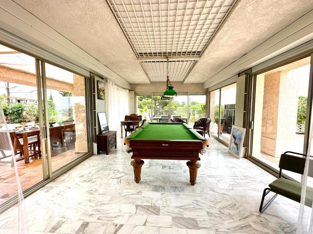 Panoramic Sea View Penthouse With Jacuzzi And 450 Sqm Terrace Apartment Antibes Bagian luar foto