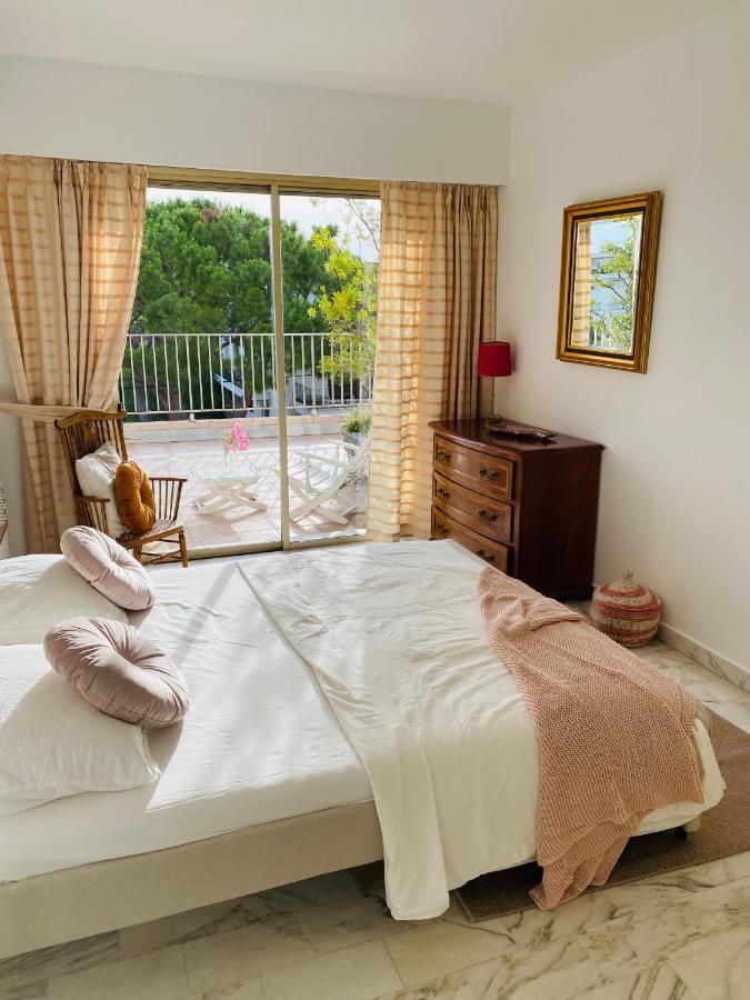 Panoramic Sea View Penthouse With Jacuzzi And 450 Sqm Terrace Apartment Antibes Bagian luar foto